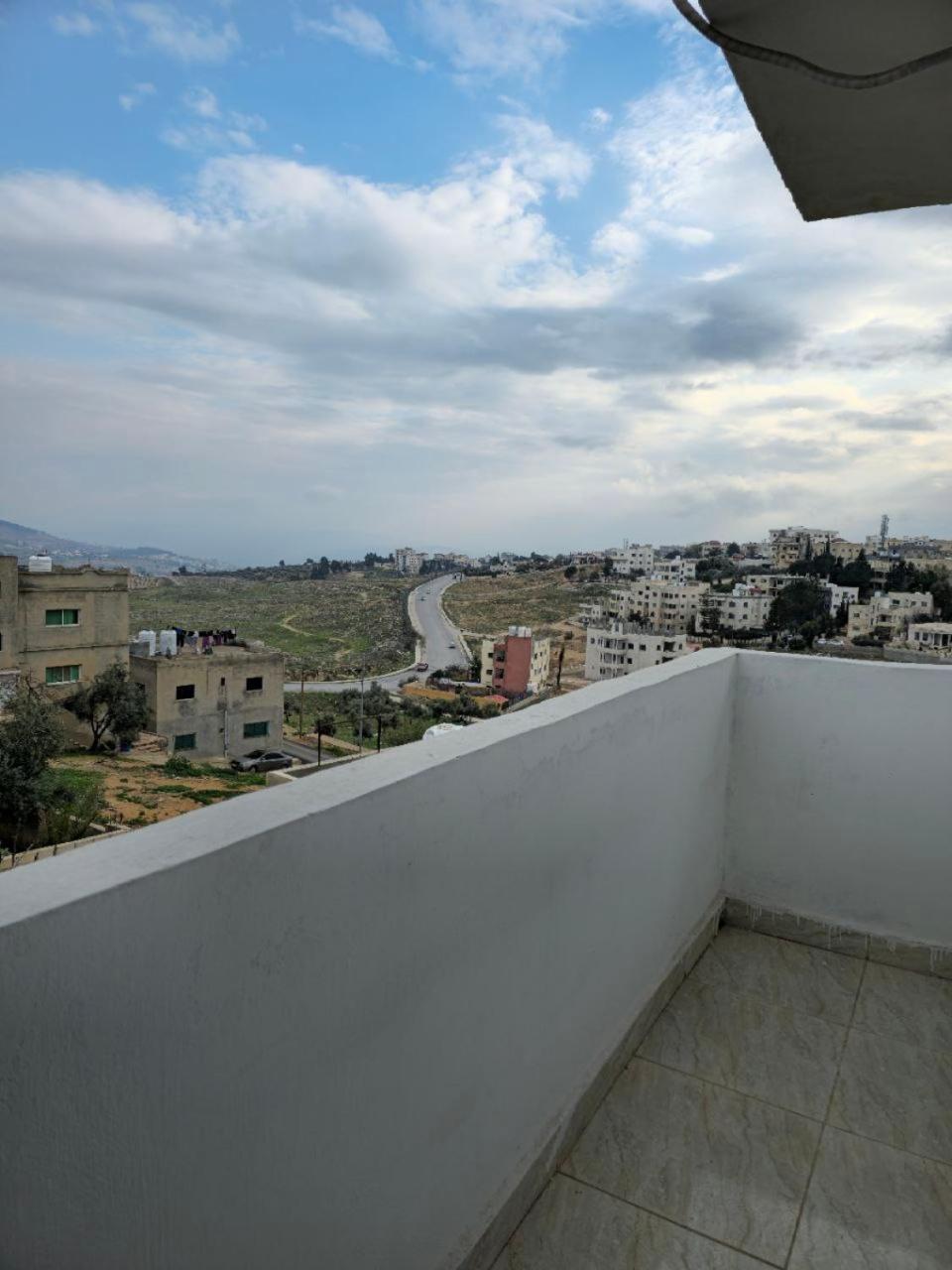 Furnished Apartment For Rent In Jarash شقة مفروشة للإيجار في جرش Екстер'єр фото